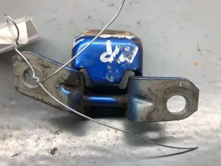 F151-59-210,F151-59-210B,F151-59-210C Петля двери передней правой синяя Mazda 3 BK Арт 70888068, вид 3