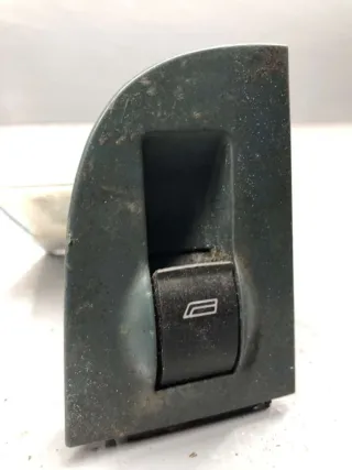 4B0959855 Кнопка стеклоподъемника заднего правого  Audi A6 C5 (S6,RS6) Арт 71066587, вид 1