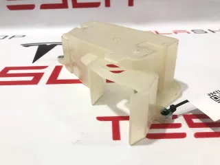 1055495-00-B Крышка высоковольтной батареи Tesla model S Арт 9943141, вид 1