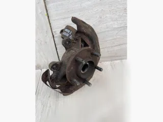  Ступица передняя левая Mazda 3 BK Арт 113314554, вид 1