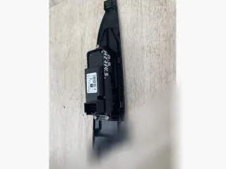  Кнопка стеклоподъемника заднего правого Mazda 3 BK Арт 113319971, вид 2