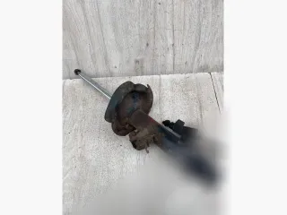  Амортизатор передний правый Mazda 3 BK Арт 113320932, вид 1