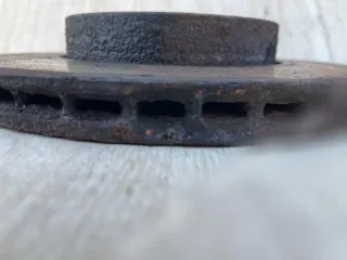  Диск тормозной передний Mazda 3 BK Арт 113356989, вид 2