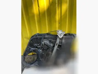  Стеклоподъемник передний левый Mazda 3 BK Арт 113357027, вид 2