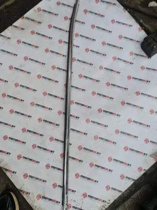  Молдинг стекла двери передней левой наружный Skoda Superb 3 Арт 73336409, вид 1