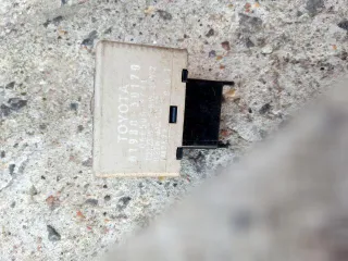 8198030170 Реле поворотов Toyota Camry XV40 Арт 92184016, вид 1