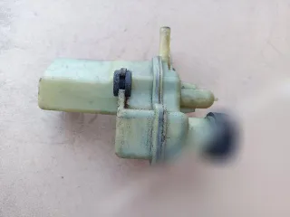  Бачок гидроусилителя Mazda 3 BK Арт 110544835, вид 3