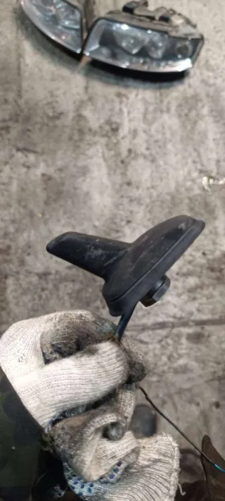 8E9035503G Антенна GPS Audi A4 B6 Арт 73362773, вид 2