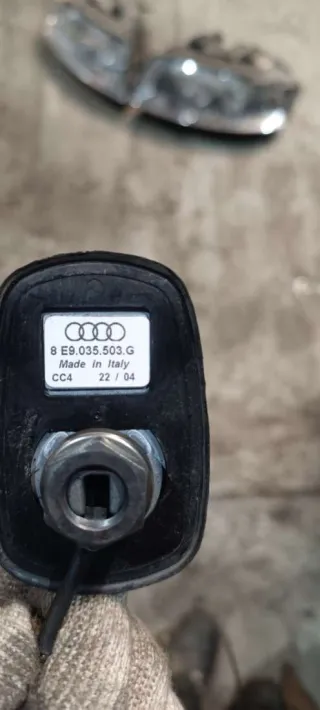 8E9035503G Антенна GPS Audi A4 B6 Арт 73362773, вид 3