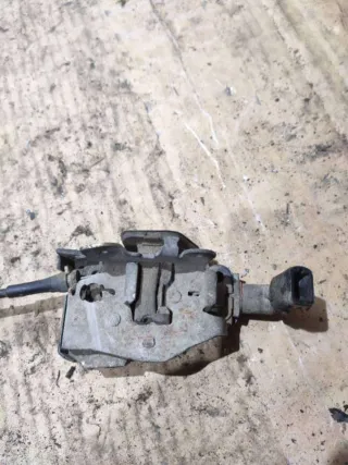  Замок стекла двери багажника Lincoln Navigator 1 Арт 73385303, вид 3