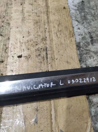  Молдинг стекла двери наружный Lincoln Navigator 1 Арт 73385438, вид 7