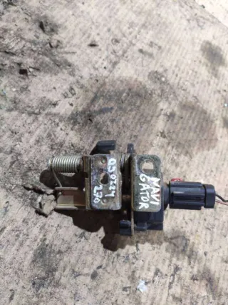  Замок стекла двери багажника Jeep Cherokee KJ Арт 73396455, вид 1