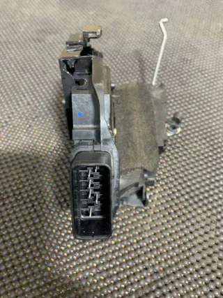  Замок двери задней левой Mazda 3 BK Арт 1844ZD, вид 2