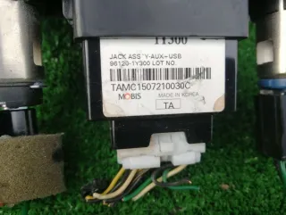 961201Y300 Разъем AUX / USB Kia Picanto 2 Арт 73412423, вид 4