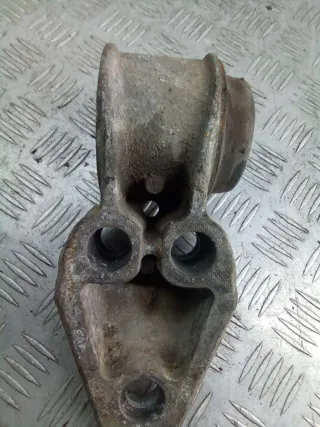 8E0501521H,4B0501521E Кронштейн крепления балки подвески Audi A6 C5 (S6,RS6) Арт 73412429, вид 3