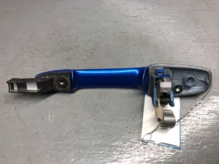 G22C-59-410C38 Ручка наружная задняя левая синяя Mazda 3 BK Арт 73535938, вид 2