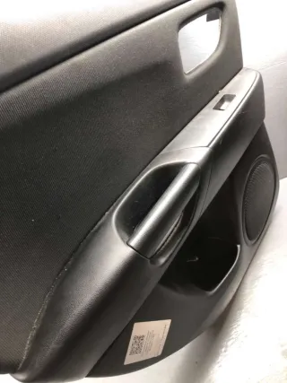 BP4N-68-55YG02 Обшивка двери задней левой (дверная карта) Mazda 3 BK Арт 73536144, вид 2