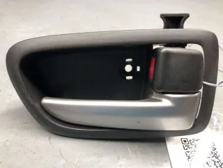 D351-58-330C73,D350-58-303A73 Ручка внутренняя задняя правая Mazda 3 BK Арт 73548025, вид 1