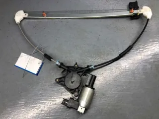 BP4K-72-590B,GJ6A5958X Стеклоподъемник электрический задний правый Mazda 3 BK Арт 73548432, вид 1