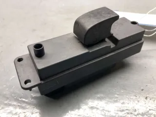 BP4K-66-380 Кнопка стеклоподъемника заднего правого  Mazda 3 BK Арт 73547994, вид 1