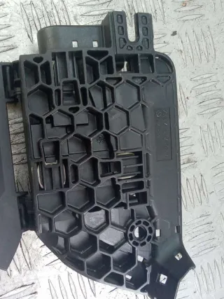 4F0971845B,4F0971812A Крышка блока предохранителей Audi A6 C6 (S6,RS6) Арт 73650053, вид 4