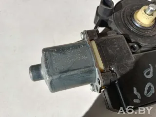 6R0959812F Моторчик стеклоподъемника задний правый Volkswagen Polo 5 Арт 73742413, вид 5