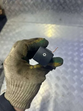  Кнопка кондиционера Citroen Xantia Арт 71971647, вид 1