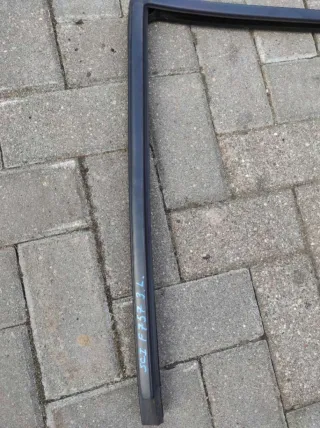  Молдинг стекла двери задней левой наружный Renault Scenic 1 Арт 75031959, вид 2