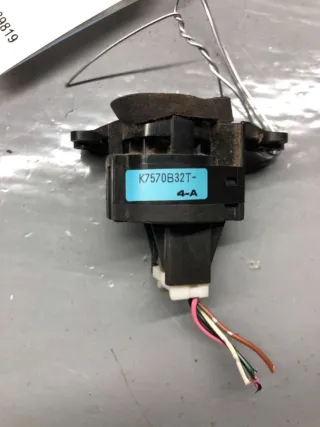 K7570B32T Датчик температуры Mazda 3 BK Арт 75139819, вид 3