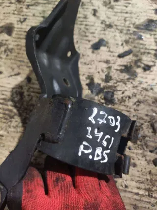  Кронштейн топливного фильтра Volkswagen Passat B5 1.9л Арт 75248224, вид 4