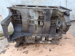 EP6, 10FHBX, 5F01, 758456680, 757899480 Блок цилиндров Citroen C3 Picasso restailing 1.6л Арт 75365290, вид 2