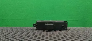 BP4K 66 370 Кнопка стеклоподъемника переднего правого Mazda 3 BK Арт 75389805, вид 1