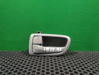  Ручка внутренняя задняя левая Mazda 3 BK Арт 75392728, вид 1