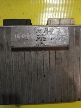 73813002,9631808480 Блок управления гидроподвеской Citroen Xantia Арт 116-2, вид 1