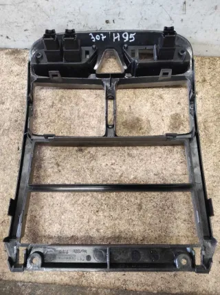  Рамка под магнитолу Peugeot 307 Арт 75686995, вид 4