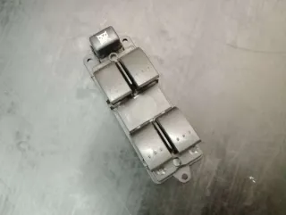 BP4L66350,03123000 Блок управления стеклоподъемниками Mazda 3 BK Арт 1712KS, вид 1