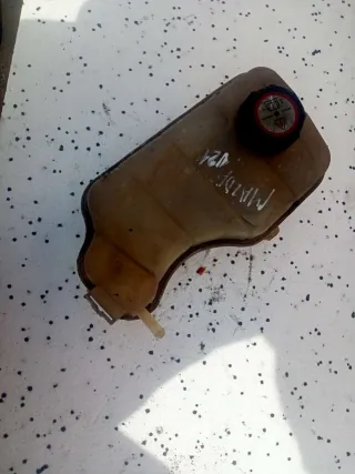  Расширительный бачок Mazda 121 3 Арт 76562644, вид 1