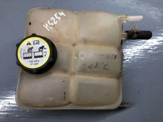 3M5H-8K218,1425193,1301104,LF8B-15-350A Расширительный бачок Mazda 3 BK Арт 76563837, вид 1