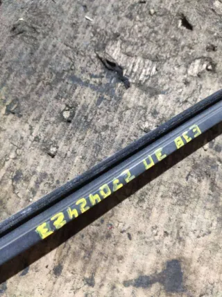  Молдинг стекла двери задней правой внутренний BMW 7 E38 Арт 77922121, вид 5