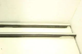  Молдинг стекла двери передней правой внутренний Skoda Superb 1 Арт 77922230, вид 3