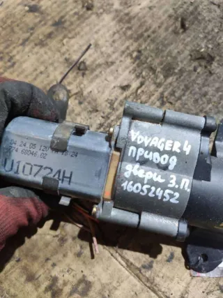  Электропривод двери задней правой Chrysler Voyager 4 Арт 80273130, вид 5