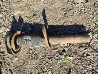  Стойка амортизатора переднего левого Citroen Berlingo 1 restailing Арт 80458997, вид 1