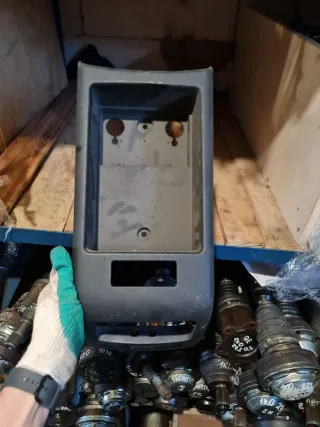 4F0863244C Консоль салона (кулисная часть) Audi A6 C6 (S6,RS6) Арт 80616598, вид 2