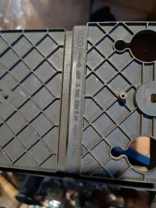 4F0863244C Консоль салона (кулисная часть) Audi A6 C6 (S6,RS6) Арт 80616598, вид 3