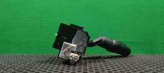 17D682 Переключатель поворотов Mazda 3 BK Арт 80628581, вид 2