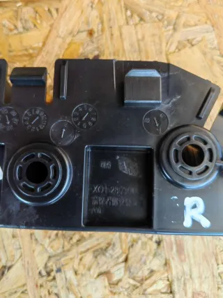 X0128030033 Кронштейн крепления бампера переднего LiXiang L9 Арт 80739801, вид 2