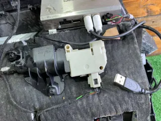 3B0959782A Замок бардачка Audi A6 C6 (S6,RS6) Арт 80855806, вид 2