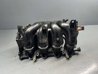 Z601-13-100A Коллектор впускной Mazda 3 BK 1.6л i 16V Арт 80868348, вид 1