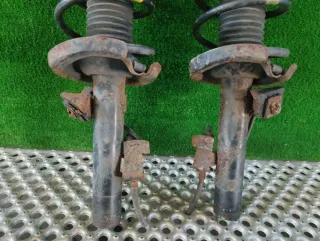  Стойка амортизатора передняя Mazda 3 BK Арт 80986005, вид 3