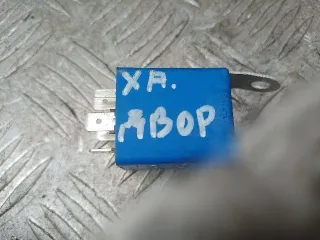  Реле стеклоочистителей (дворников) Citroen Xantia Арт 13061, вид 1